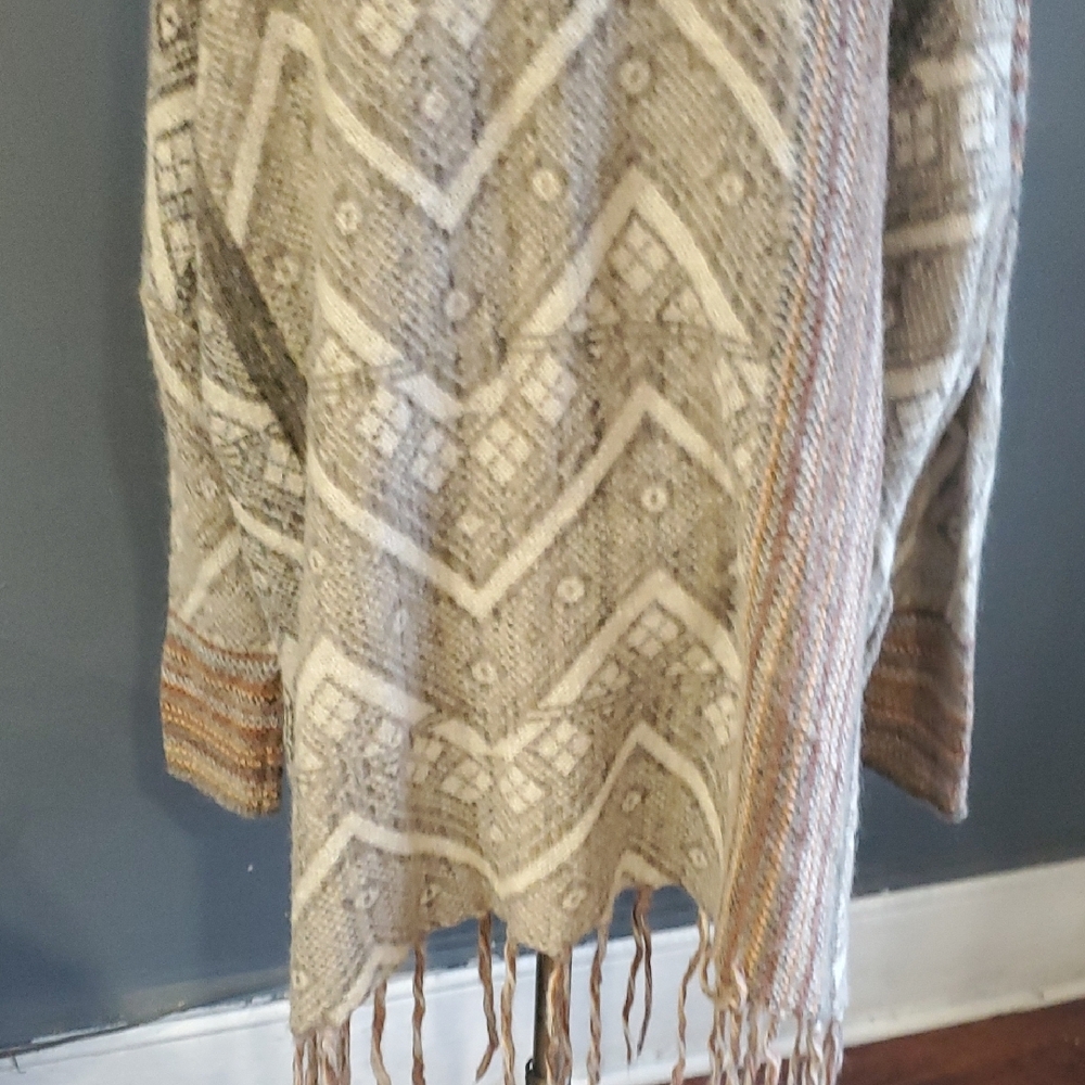 Free People Beige Cream Patterned Cowl-Neck South West Poncho - Picture 6 of 11